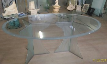 Tavolo Ovale basamenti in vetro